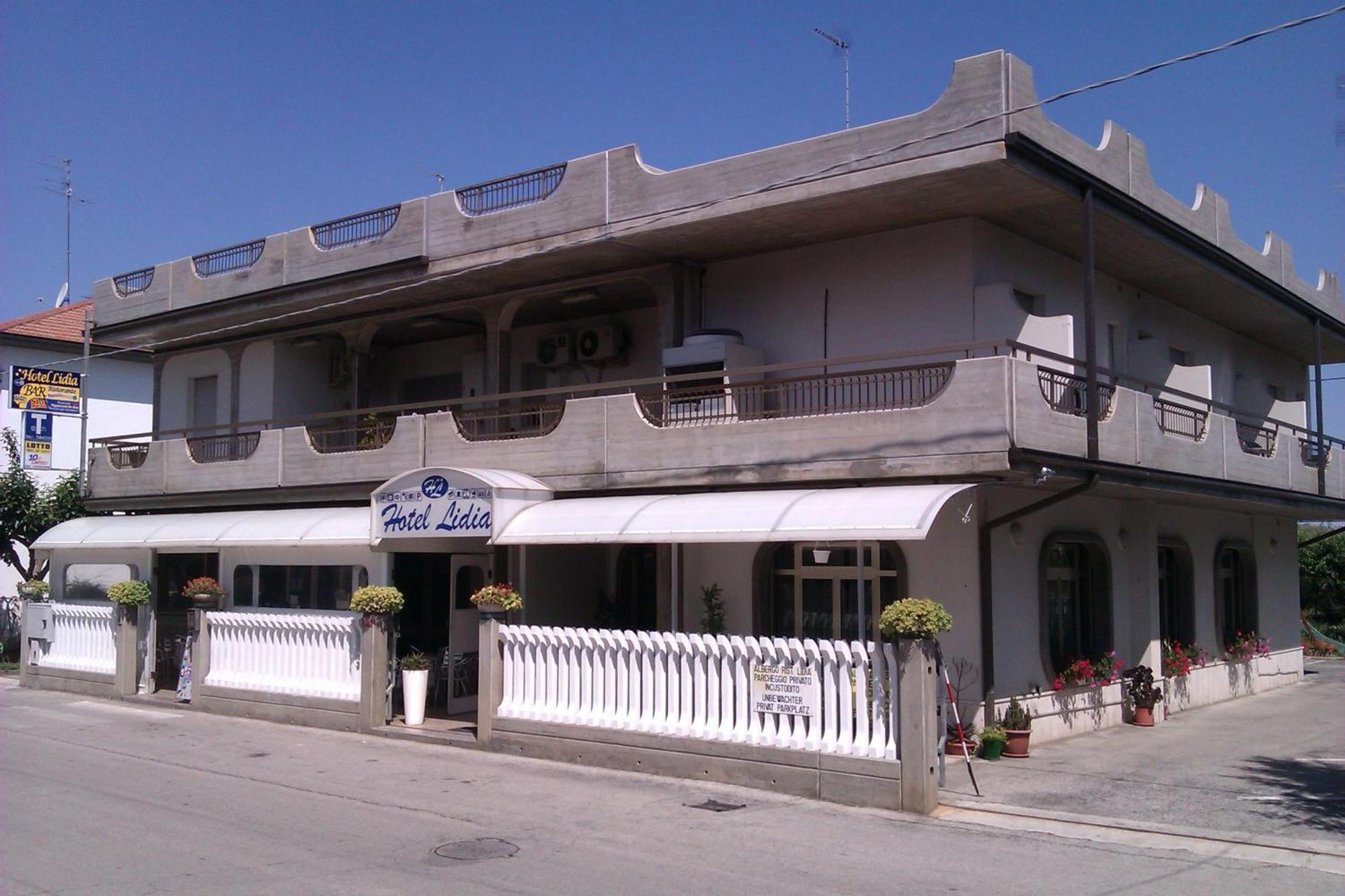 Hotel Lidia Alba Adriatica Eksteriør bilde