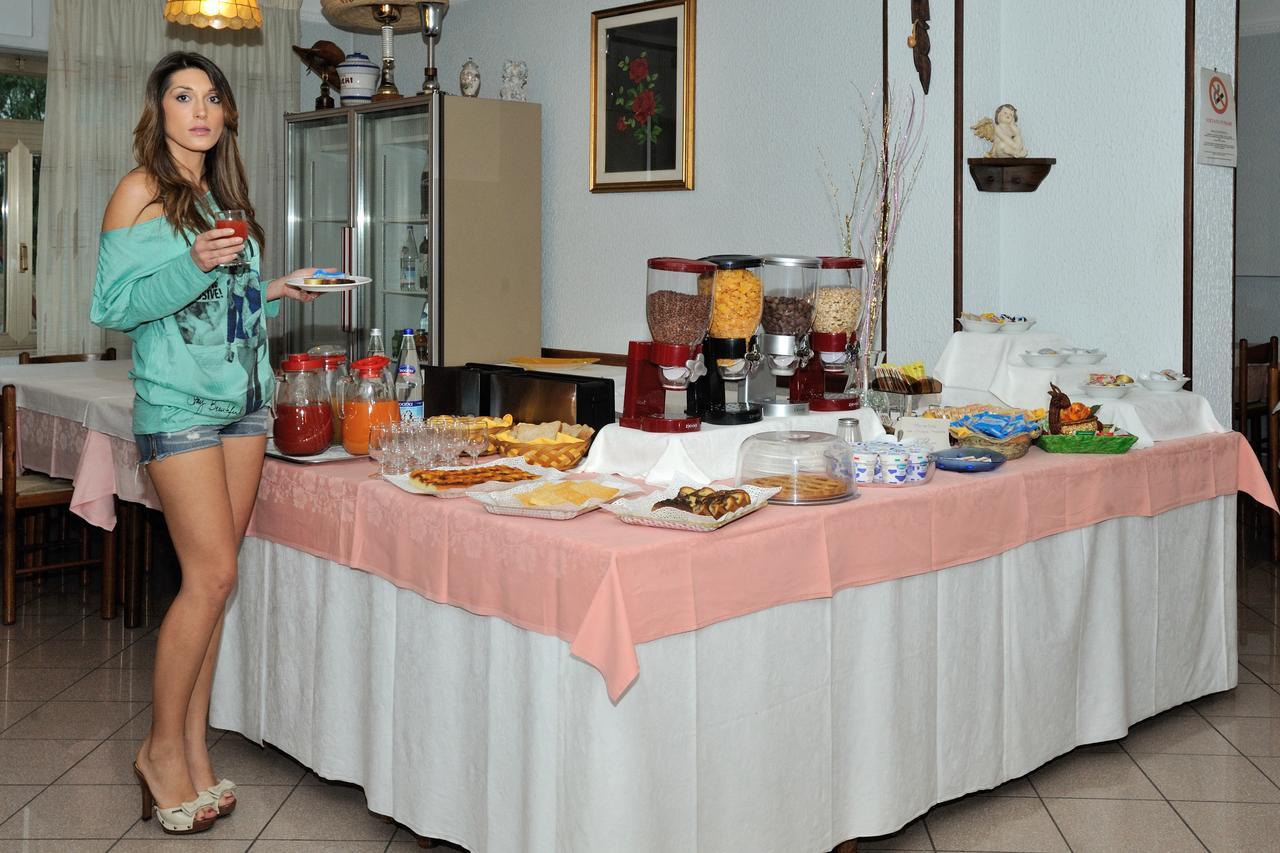 Hotel Lidia Alba Adriatica Eksteriør bilde
