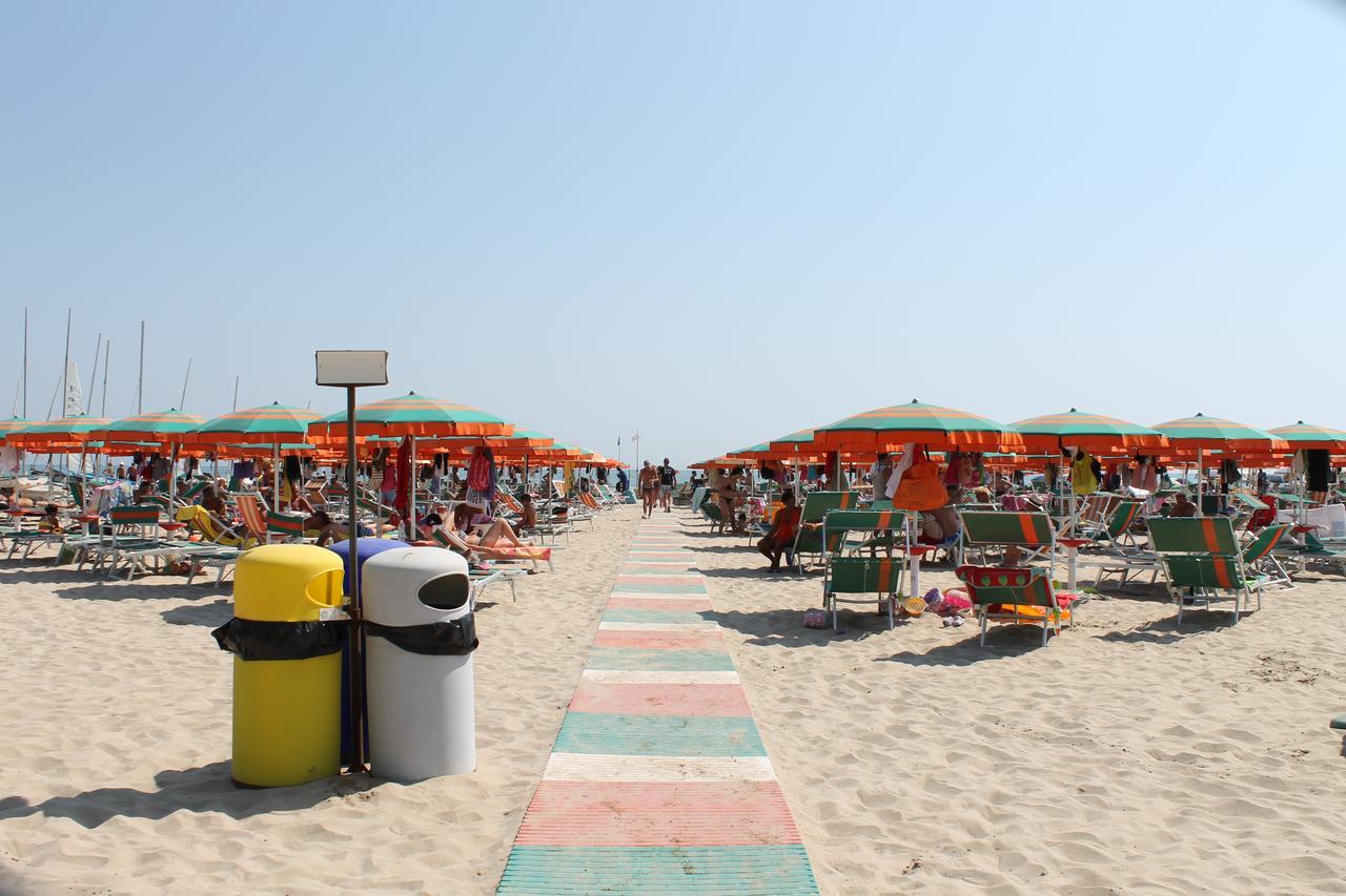 Hotel Lidia Alba Adriatica Eksteriør bilde